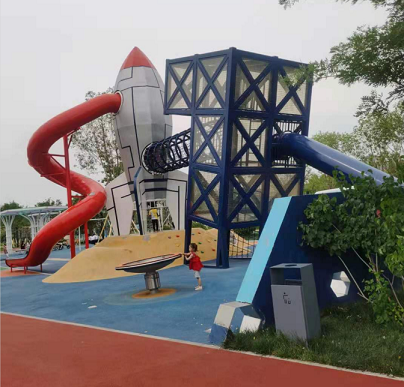 火箭滑梯